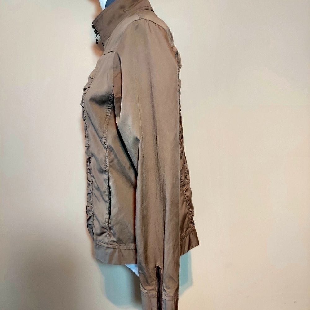 Sahalie ruffle jacket - Picture 4 of 8